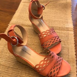 Isaac coral wedges.  Like new.